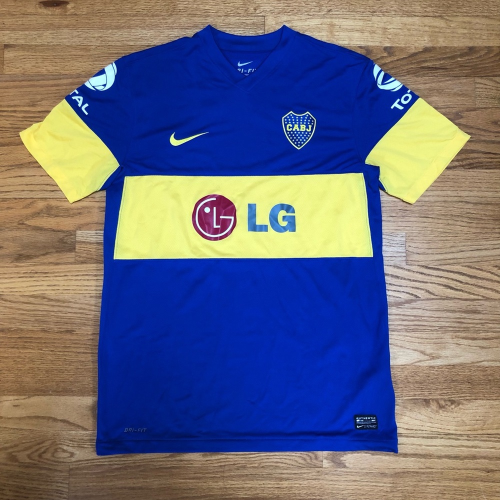 Nike Boca Juniors Soccer Jersey!!